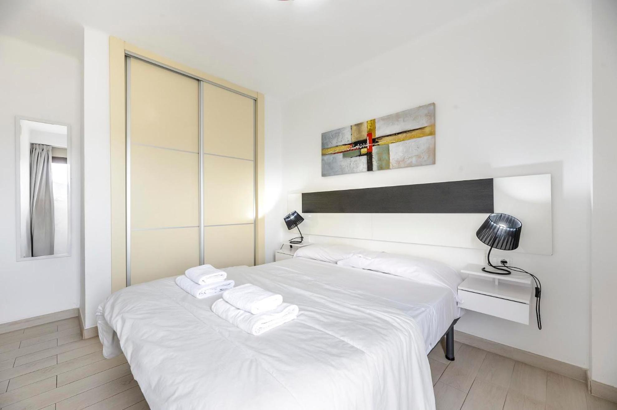 Apartamentos Esmeralda Ibiza Екстериор снимка